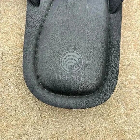 High Tide Sandals - Picture 2 of 8